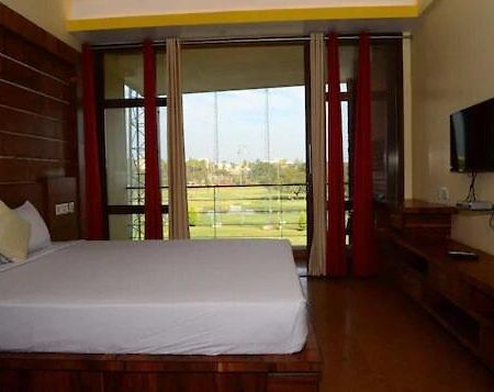 Mak Hotel Bangalore Exteriör bild