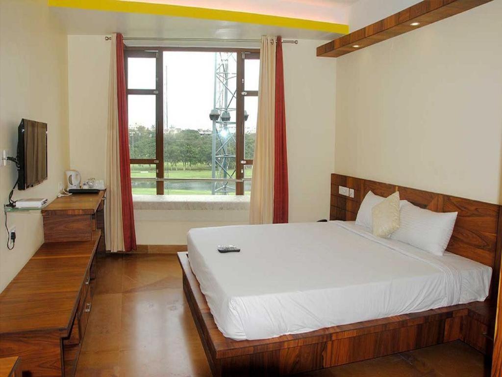 Mak Hotel Bangalore Exteriör bild