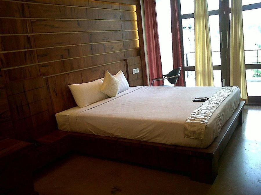 Mak Hotel Bangalore Exteriör bild